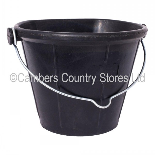 Red Gorilla Tyre Rubber Feed Bucket Flat Back 17 Litre Cambers